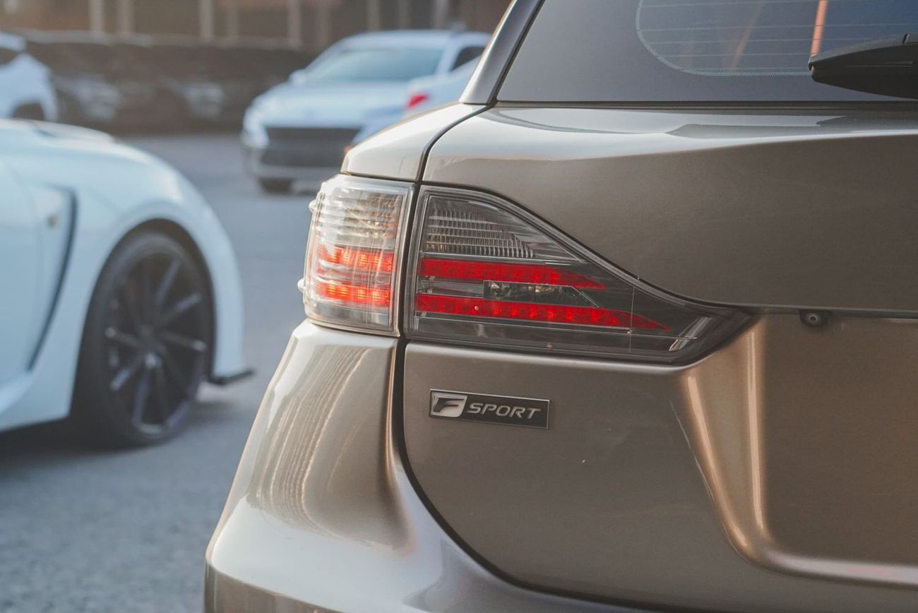 Lexus CT 200h Platinum 1.8L