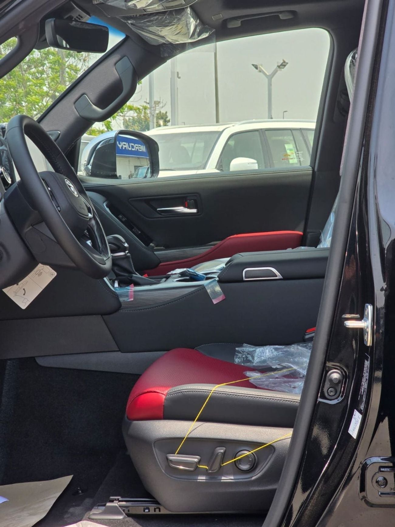 تويوتا لاند كروزر 3.5L HYBRID VXR 7 Seater Full Option