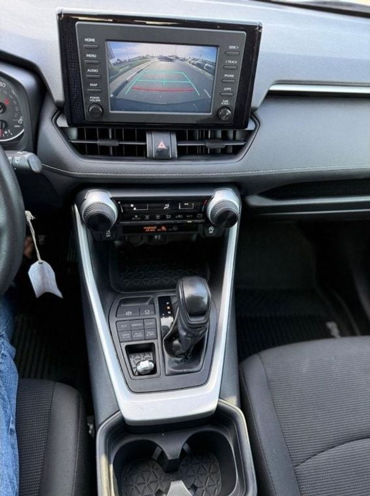 تويوتا راف ٤ 4WD 2.5L model