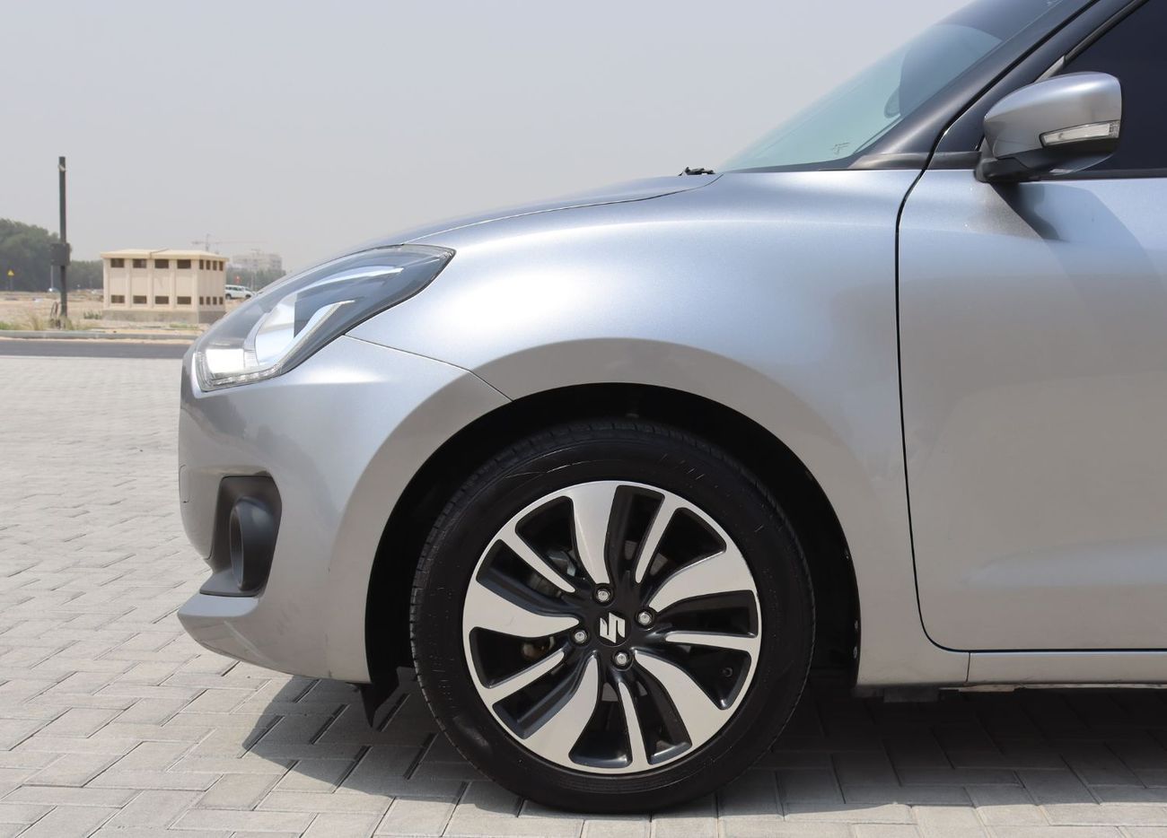 Suzuki Swift GL 1.2L Suzuki Swift 2020 model, GCC, accident-free, excellent condition, 102,000 km, 1200 cc engine