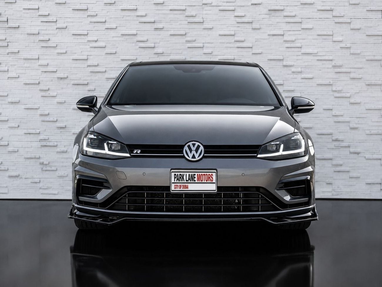 Volkswagen Golf R SPORT