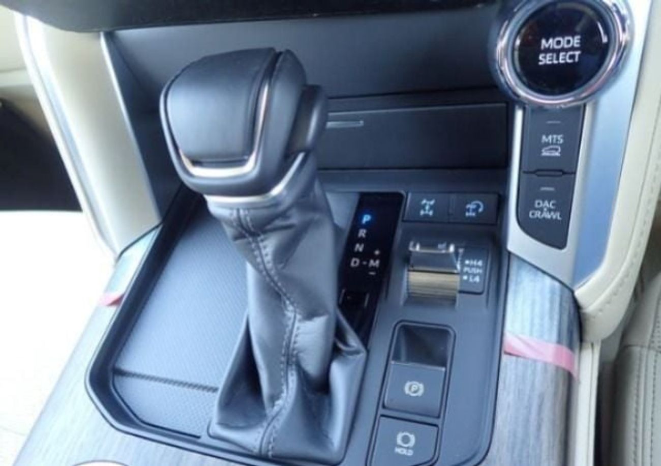 تويوتا لاند كروزر RIGHT-HAND-DRIVE ZX PETROL FULL OPTIONS