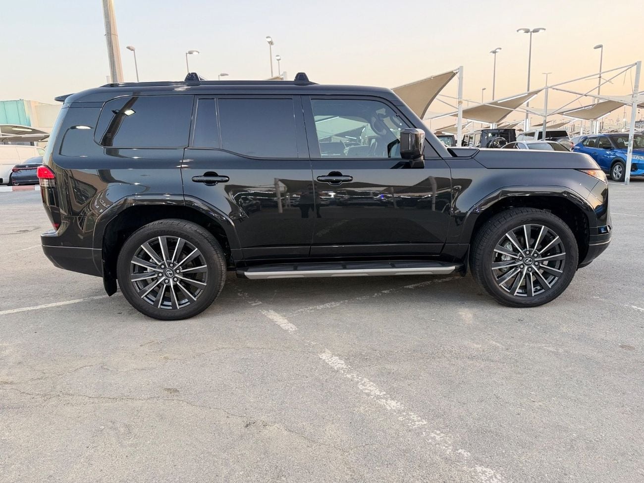 لكزس GX550