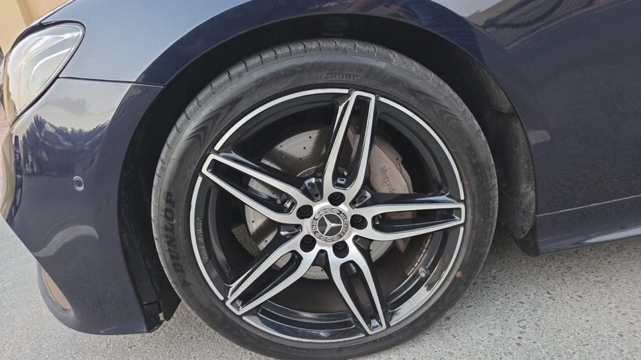 Mercedes Benz E200 AMG