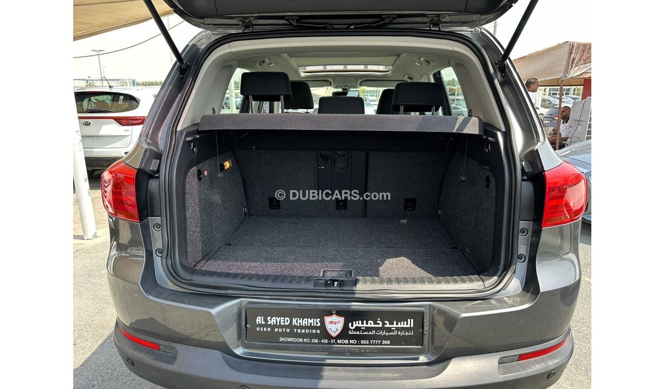 Volkswagen Tiguan SEL ACCIDENTS FREE - GCC - FULL OPTION - CAR IS IN PERFECT CONDITION INSIDE OUT