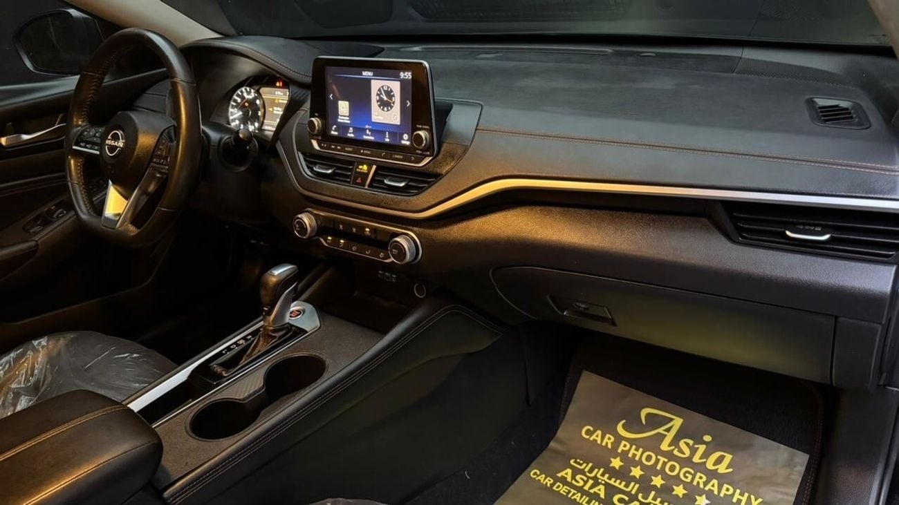 نيسان ألتيما