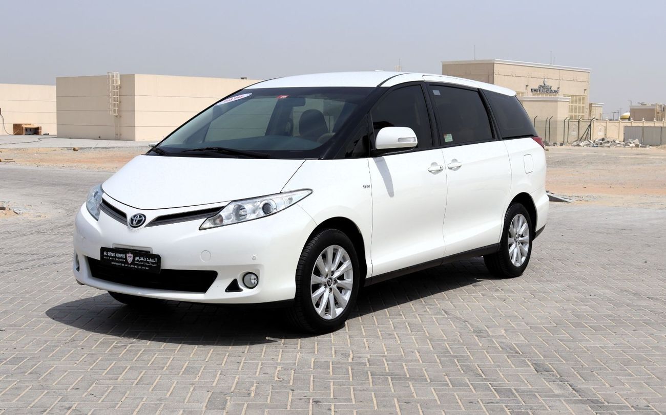 Toyota Previa ACCIDENTS FREE - GCC - ORIGINAL PAINT - S - PERFECT CONDITION INSIDE OUT