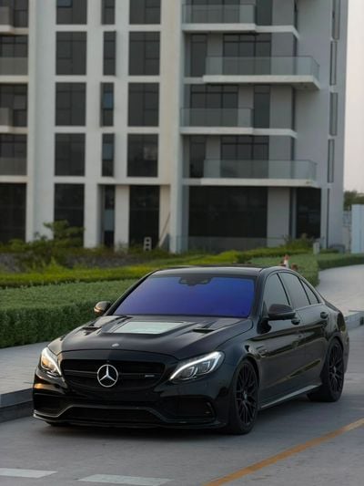مرسيدس بنز C 63 AMG STANDARD