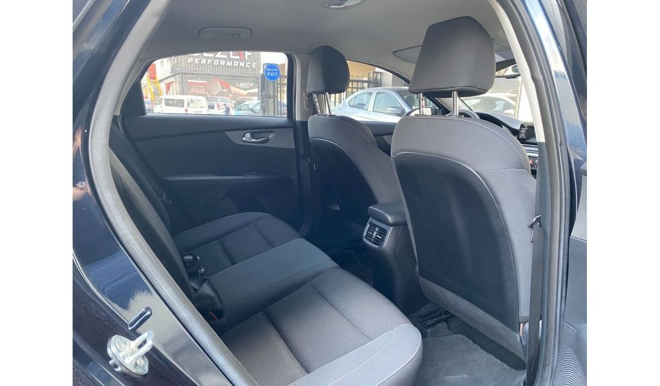 كيا سيراتو LX 1.6L