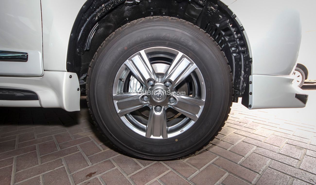 تويوتا لاند كروزر VX.R