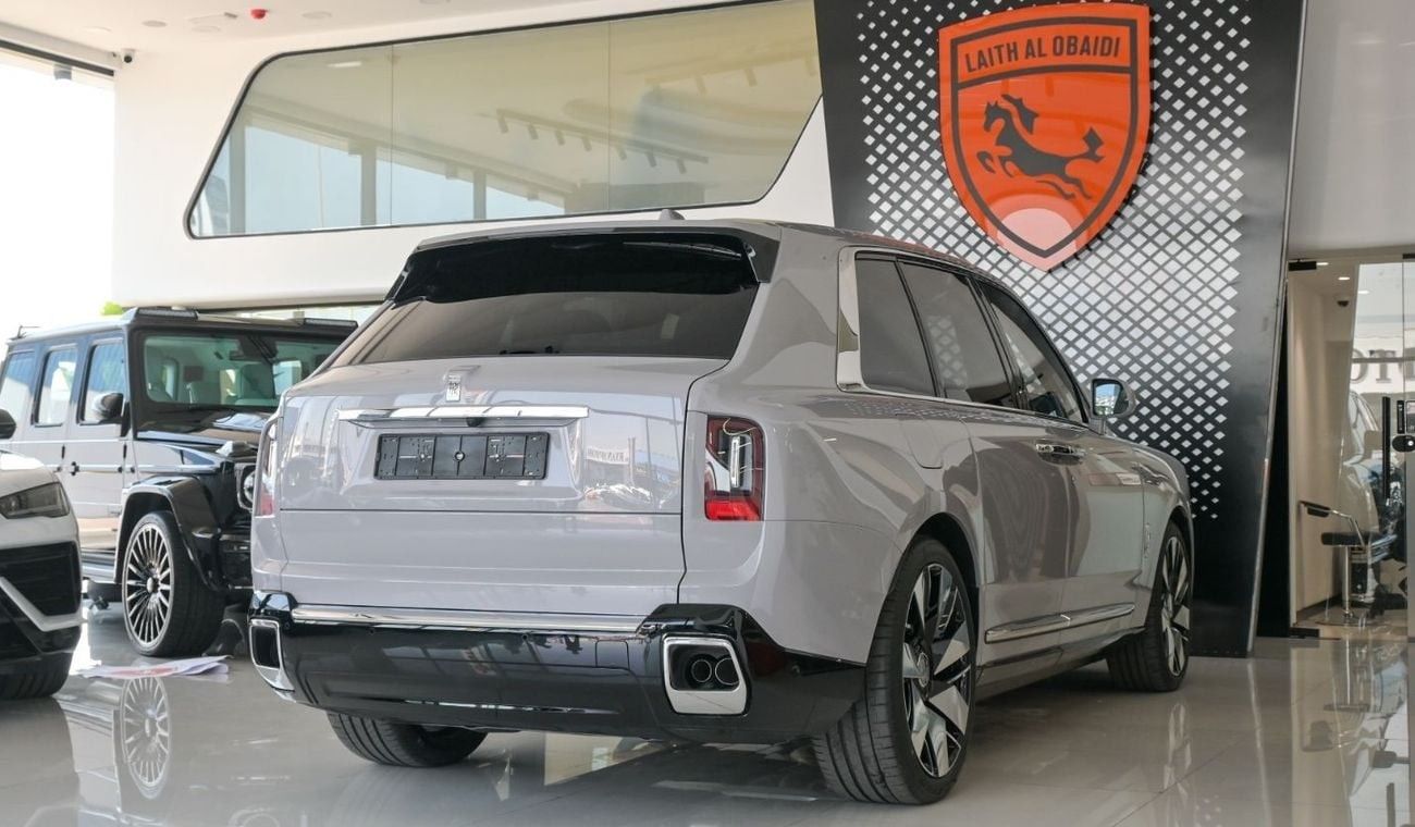 Rolls-Royce Cullinan Rolls Royce Cullinan Silver Badge | 2025