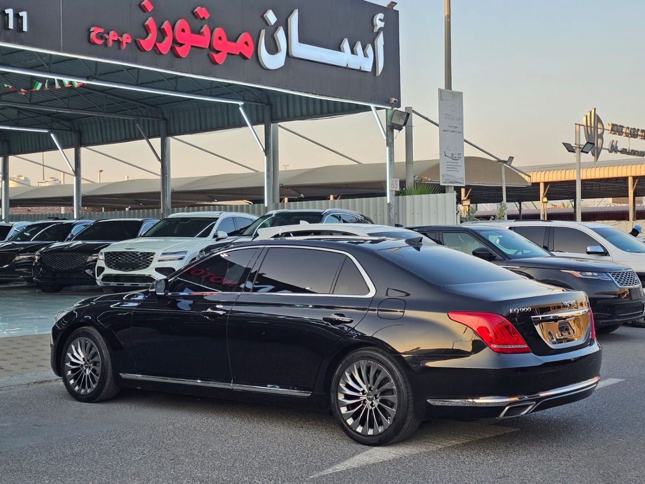 Genesis G90 Royal 5.0L (410 HP)