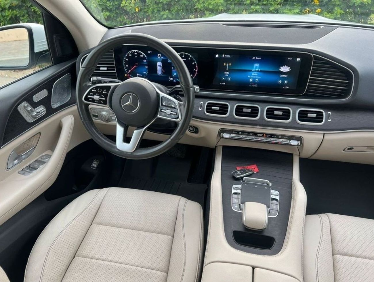 Mercedes-Benz GLE 350 2020 MERCEDES BENZ GLE 350 4MATIC // 2.0L // 36200 mileage// NEAT AND CLEAN // EXCELLENT CONDITION