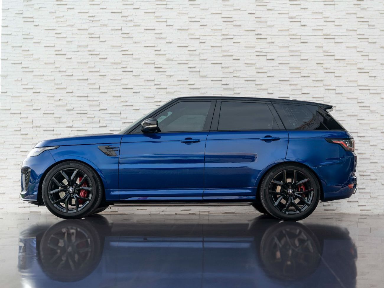 Land Rover Range Rover Sport SVR 5.0L (575 HP) 4WD