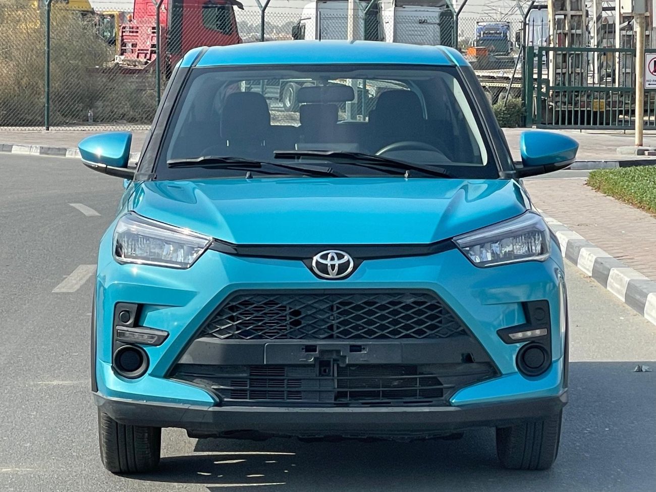 Toyota Raize E
