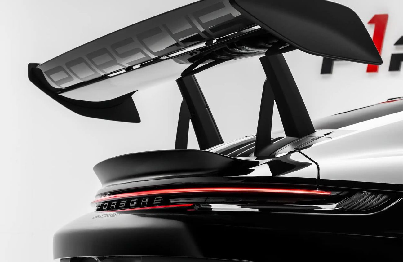 Porsche 911 4.0L F-6 Naturally Aspirated Engine