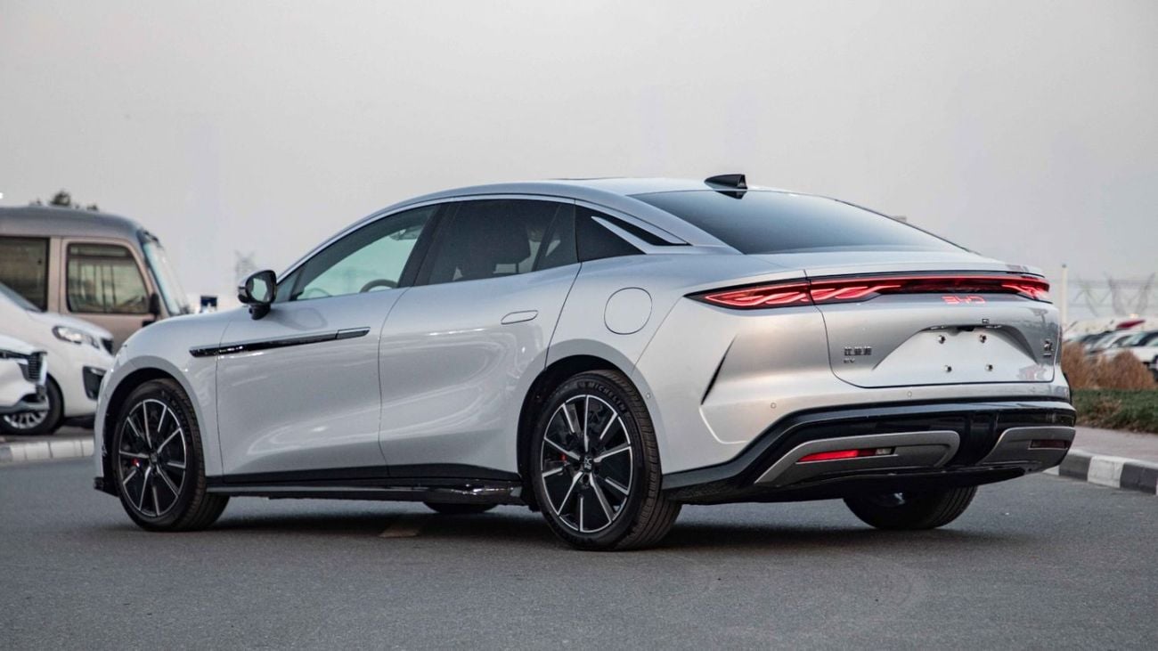 بي واي دي هان HAN L EV 701KM LiDAR Premium Edition | 2025 | Ready Stock Limited QTY