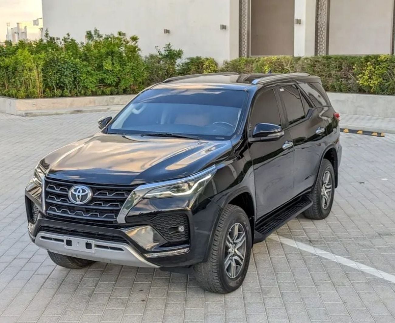 Toyota Fortuner VXR Toyota Fortuner 2022MODEL V6 4.0L petrol Engine Colour Black Transmission Automatic Interior Bro