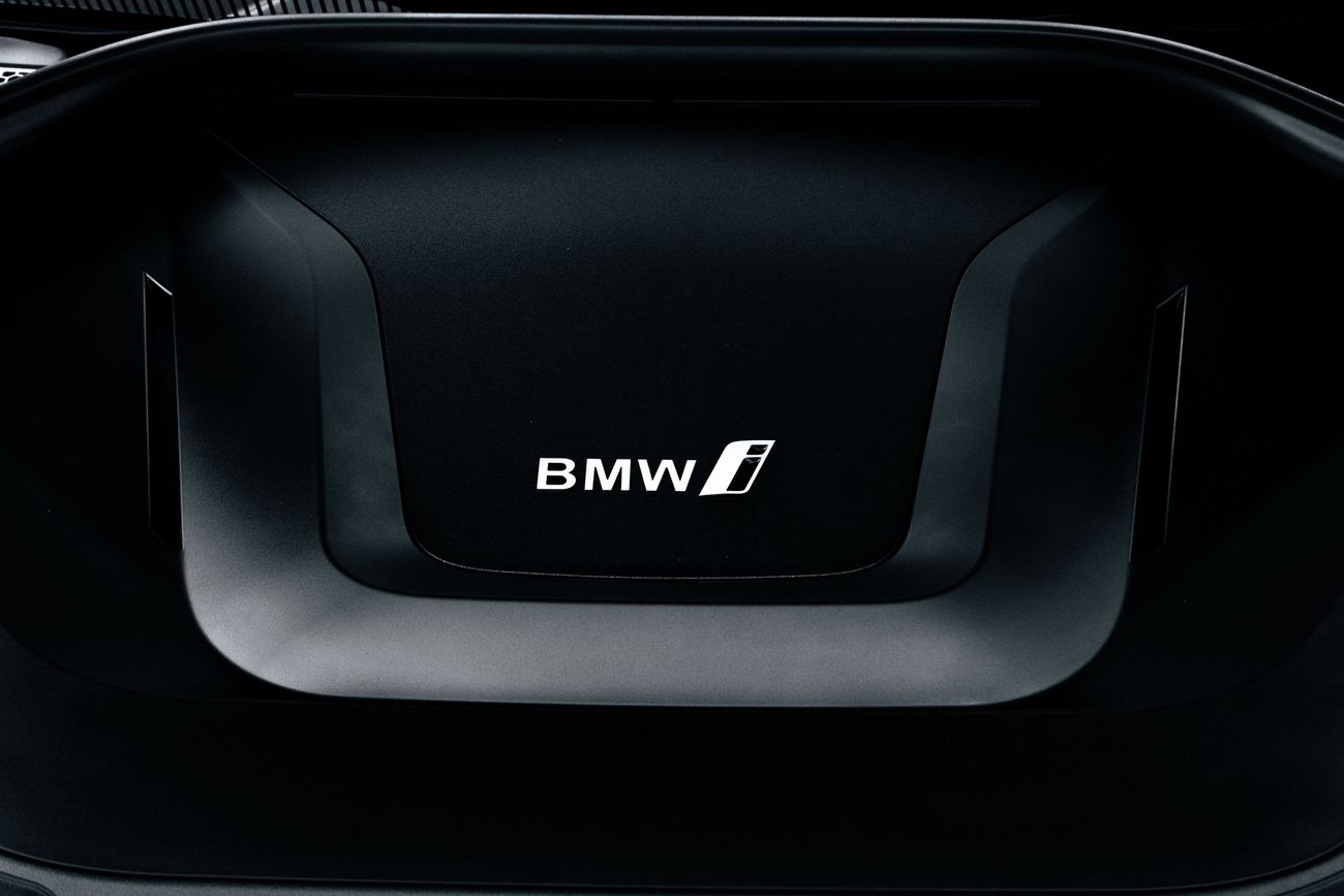 بي أم دبليو iX3 BMW IX3 M Sport