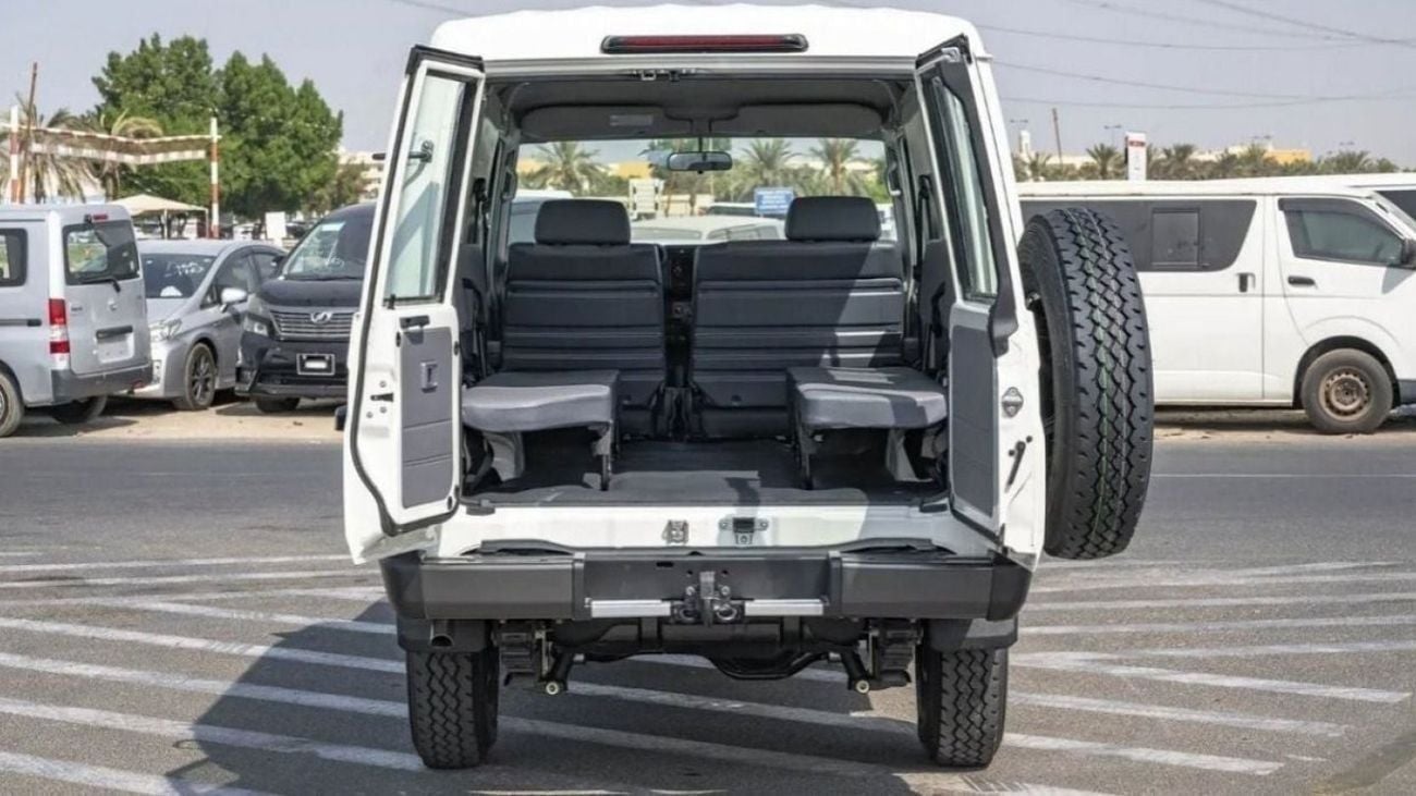 Toyota Land Cruiser 70 LC 78 HARDTOP 2.8L MT LAND CRUISER HARDTOP 3DOOR 4.2L V6 DIESEL