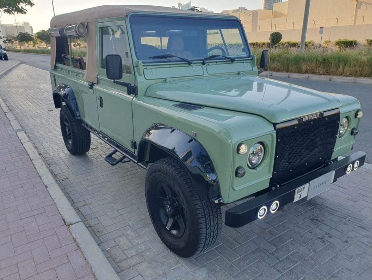Land Rover Defender 110 Pick up