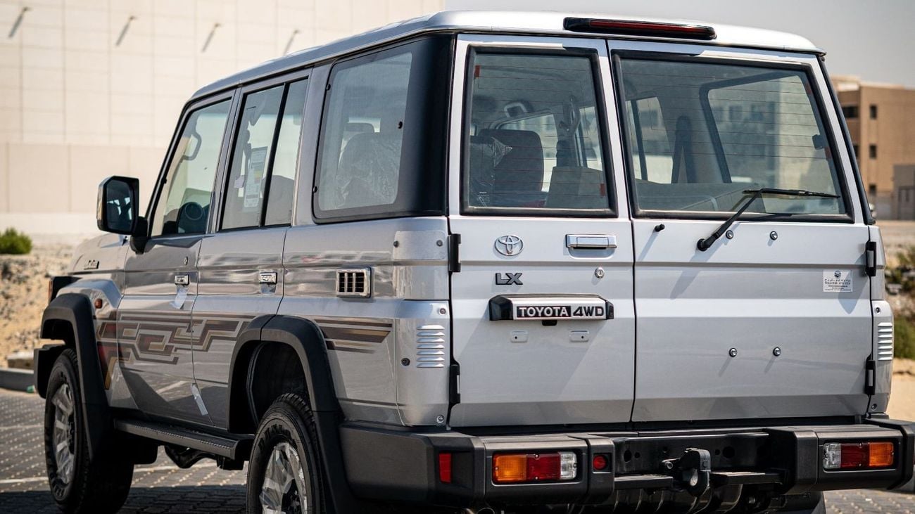 Toyota Land Cruiser 70 TOYOTA LAND CRUISER 76 2.8 HTOP DIESEL 2024 MODEL