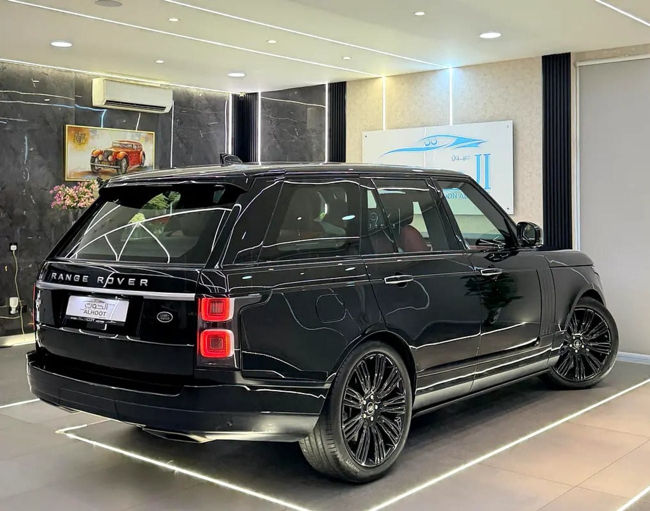 Land Rover Range Rover AUTOBIOGRAPHY KIT RR VOGUE || GCC II FULLY LOADED I| PANORAMA I| SCREENS II HEADS UP DISPLAY