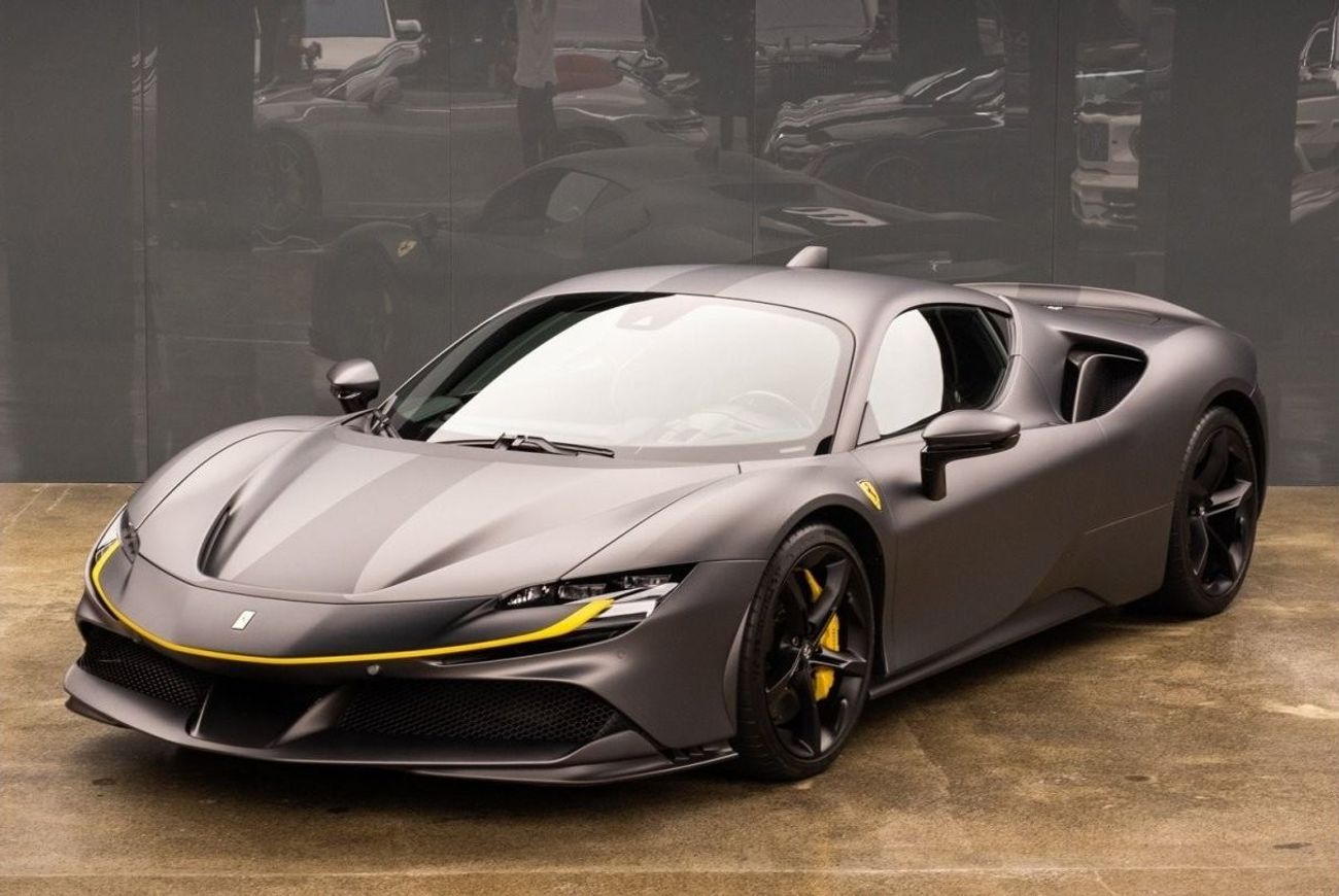 Ferrari SF90 Stradale Std ASSETTO FIORANO