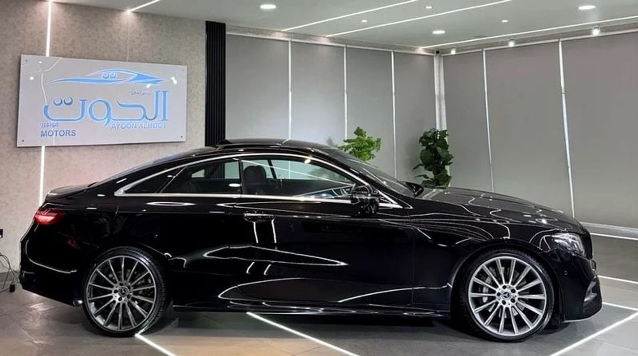 مرسيدس بنز E300 PERFECT MERCEDES E300 || FULL OPTION || GCC || ACCIDENTS FREE || PANORAMIC