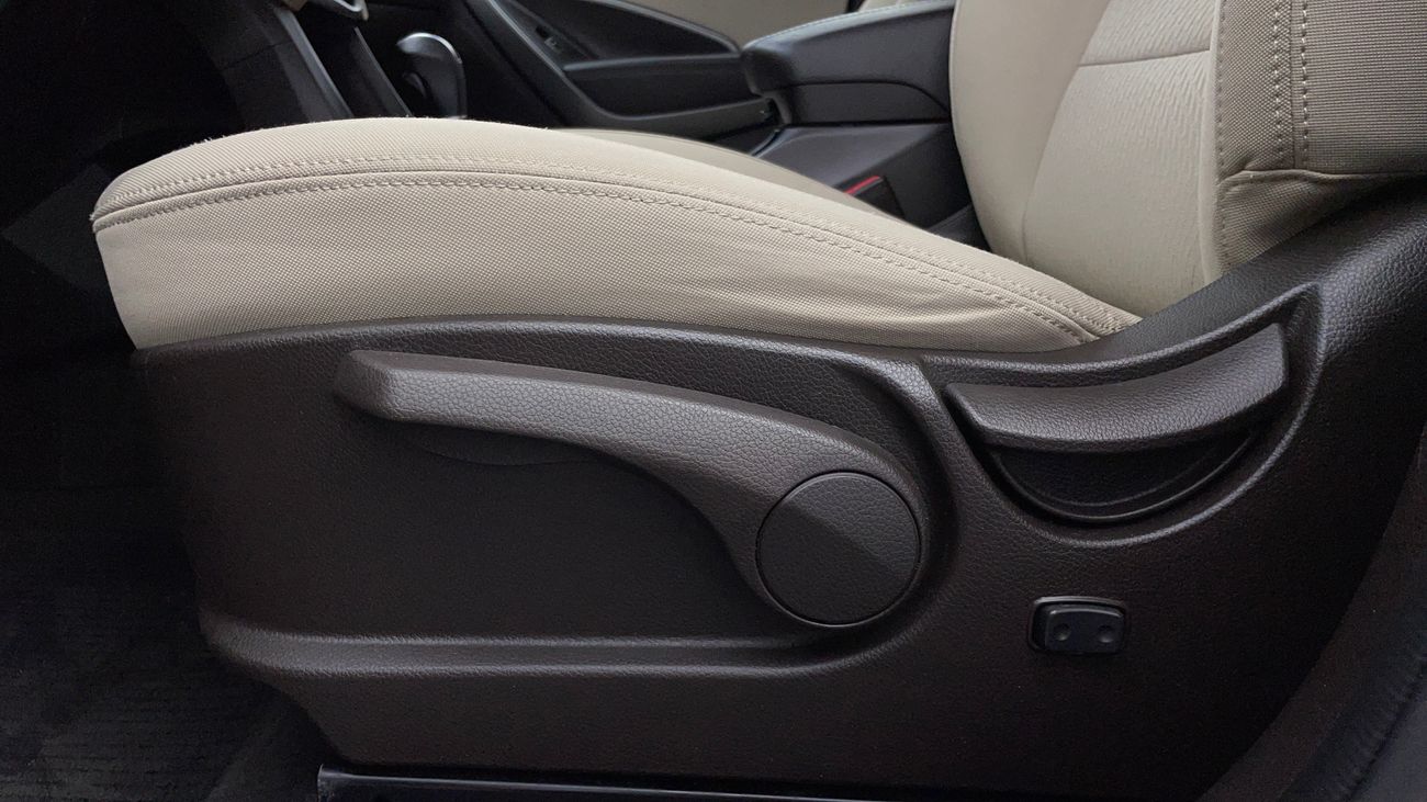 Hyundai Santa Fe GL 2.4 | Under Warranty | Inspected on 150+ parameters