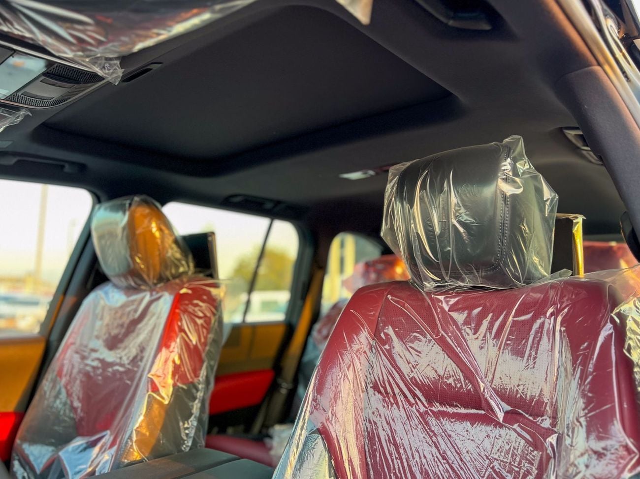 Toyota Land Cruiser 3.5T VXR Hybrid EXPORT PRICE - 2025 LC300 3.5L VXR Hybrid (GCC Specification)