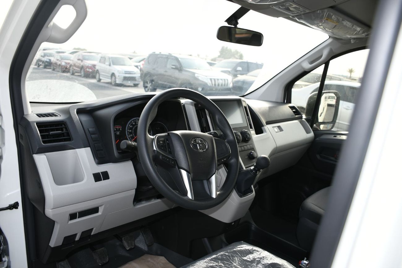 Toyota Hiace 2025 Toyota HiAce 3.5L MT Petrol (Ready Stock)