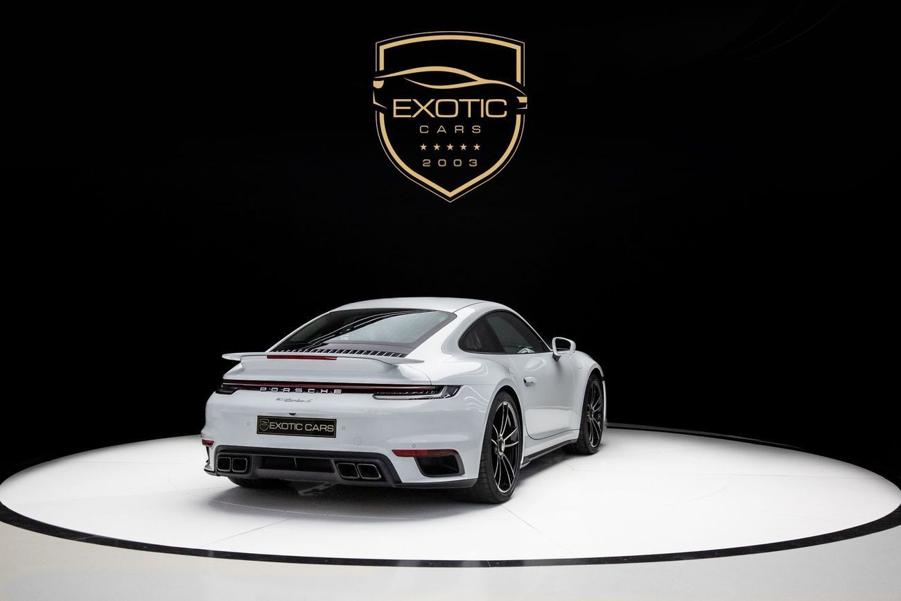بورش 911 Turbo S 3.8L (640 HP) Coupe