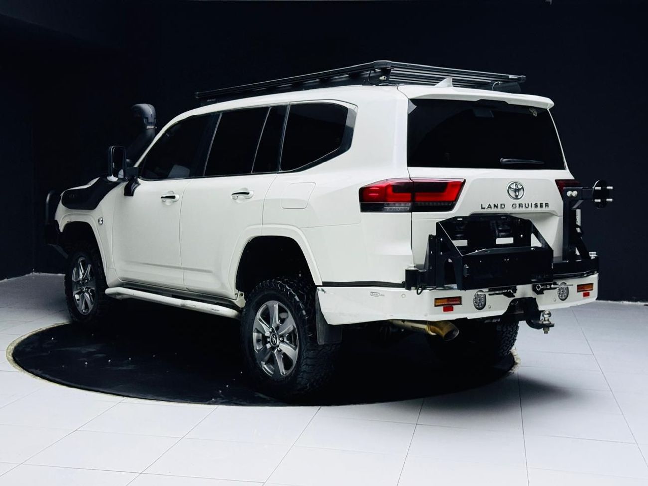 Toyota Land Cruiser Sahara( top of the line trim) RHD 3.3L V6 Twin-Turbo Diesel Engine Automatic Gear 4WD 7 Seats 5 Door