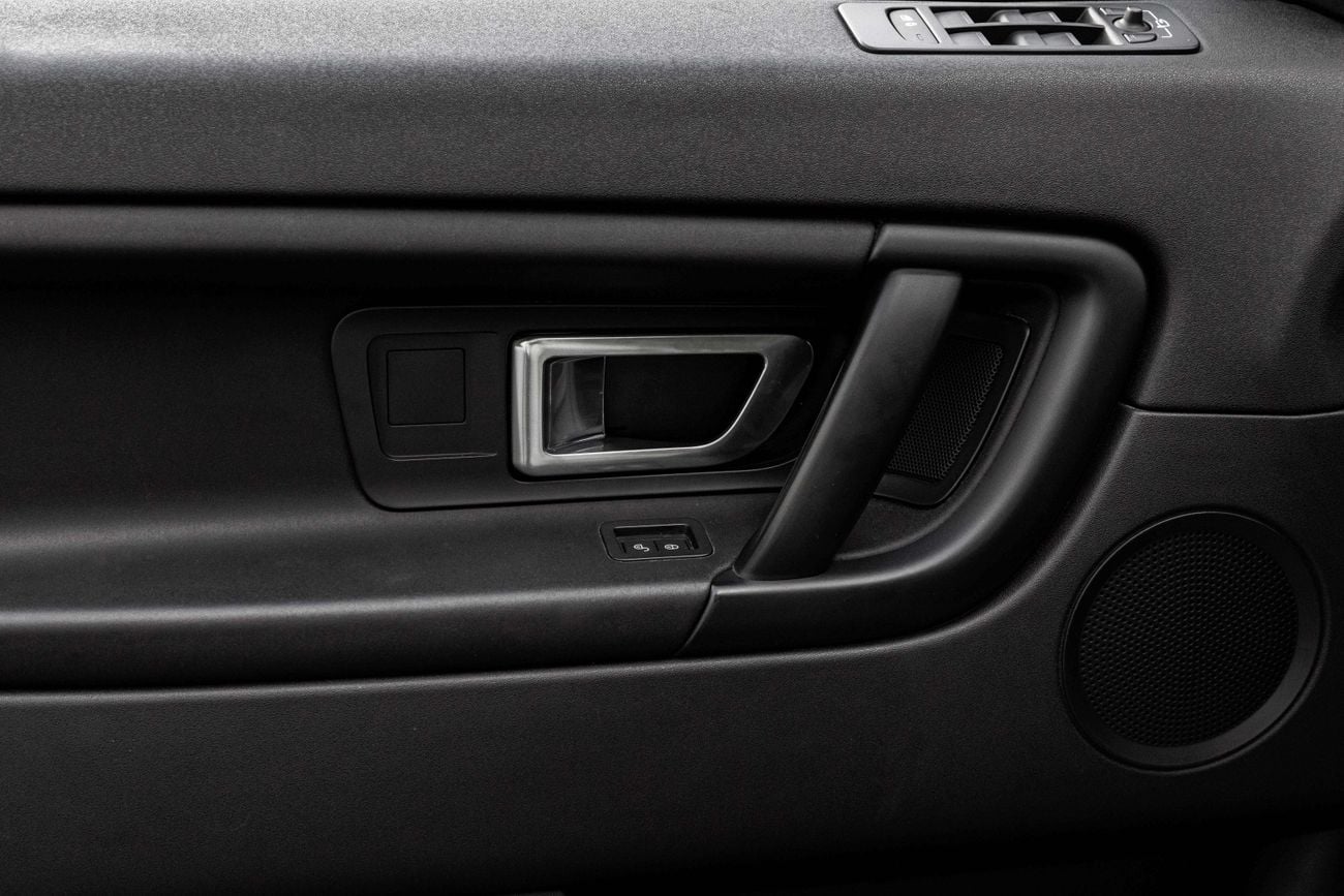 لاند روفر دسكفري سبورت Discovery Sport S | 1,535 P.M | 0% Downpayment | IMMACULATE CONDITION !