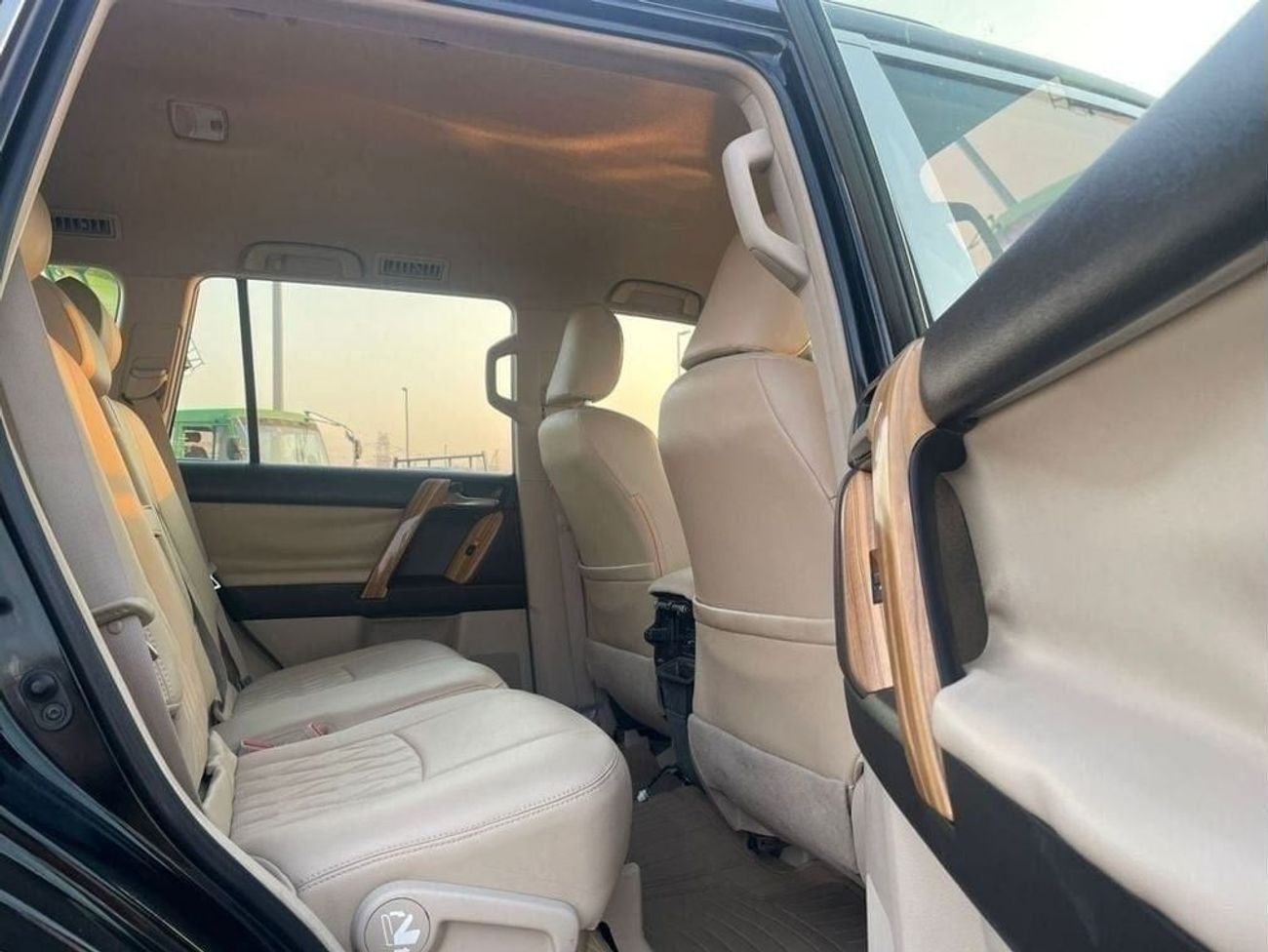 Toyota Prado Urgent sale! 2010 Toyota Prado TX.L 4.0L V6 - 2023 Modified - DVD + Rear CAM  & AC - Push Start - No