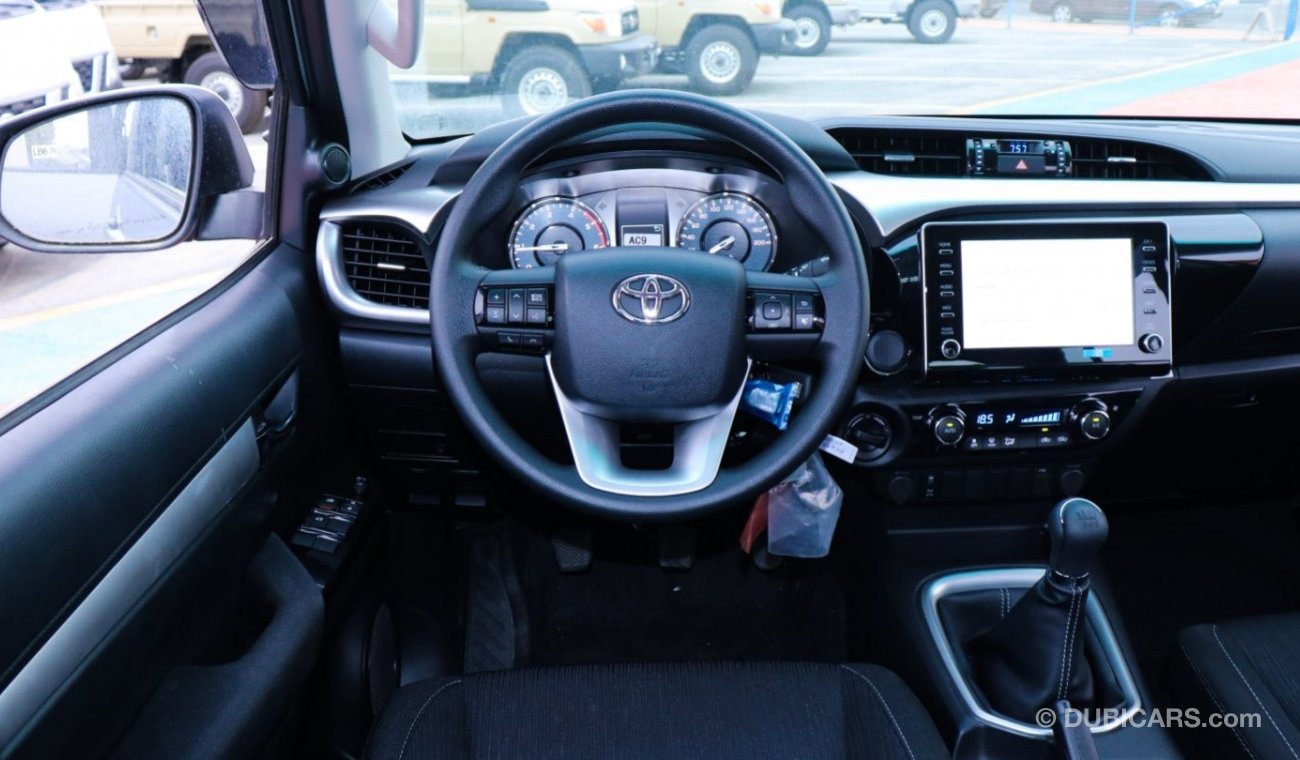 Toyota Hilux SR5 2.4Ltr,4/4.Diesel,GCC,Full option,Difflock,Cruise control,Dual A/C,Dual Airbag,