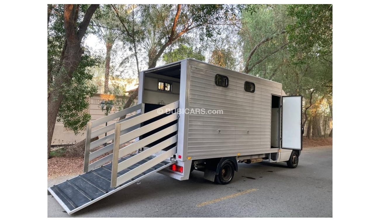 Mercedes-Benz Sprinter 2 head horse transporters