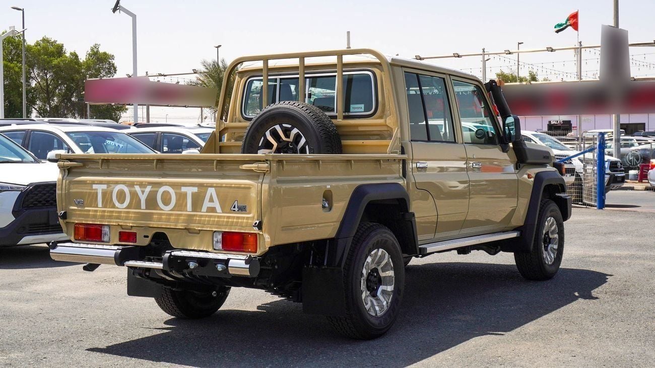 Toyota Land Cruiser Pick Up TOYOTA LC 79 DOUBLE CABIN PETROL 4.0 A/T - 2025