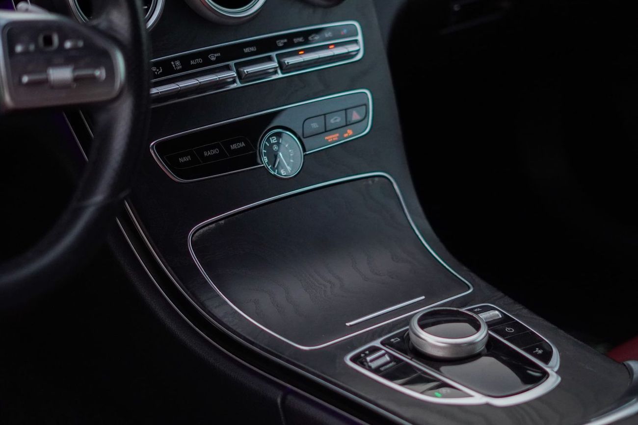 مرسيدس بنز C 300 كوبيه