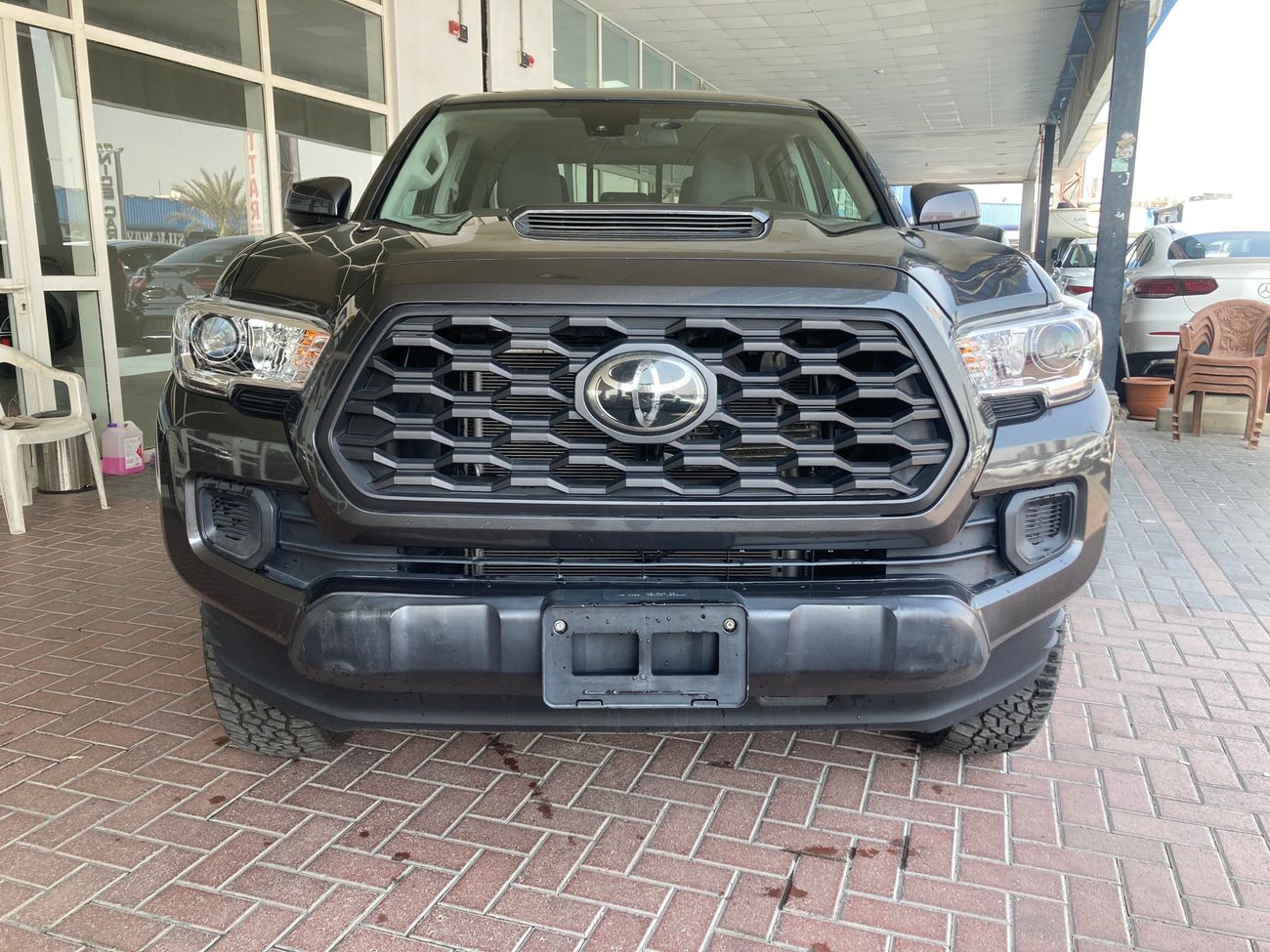 Toyota Tacoma SR5- 3.5L - 4X4 Automatic
