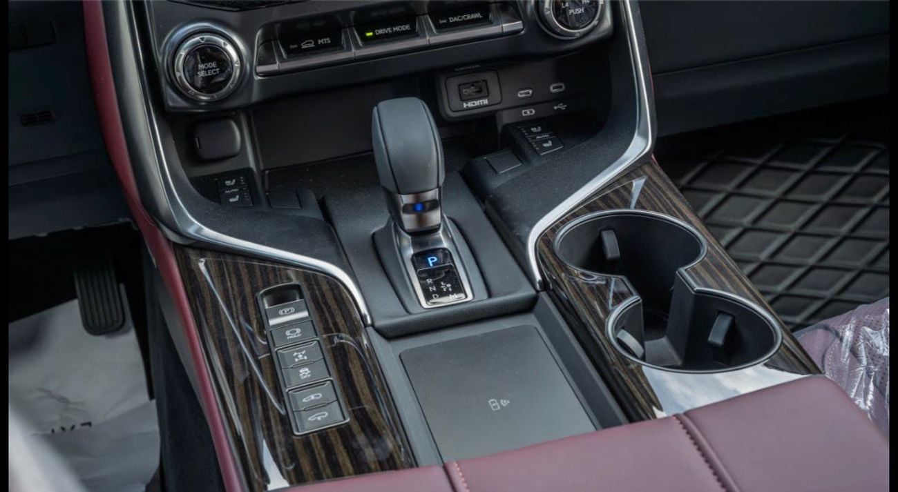 Lexus LX 700h LEXUS LX700 HEV 3.5L PETROL HYBRID 2026 GCC