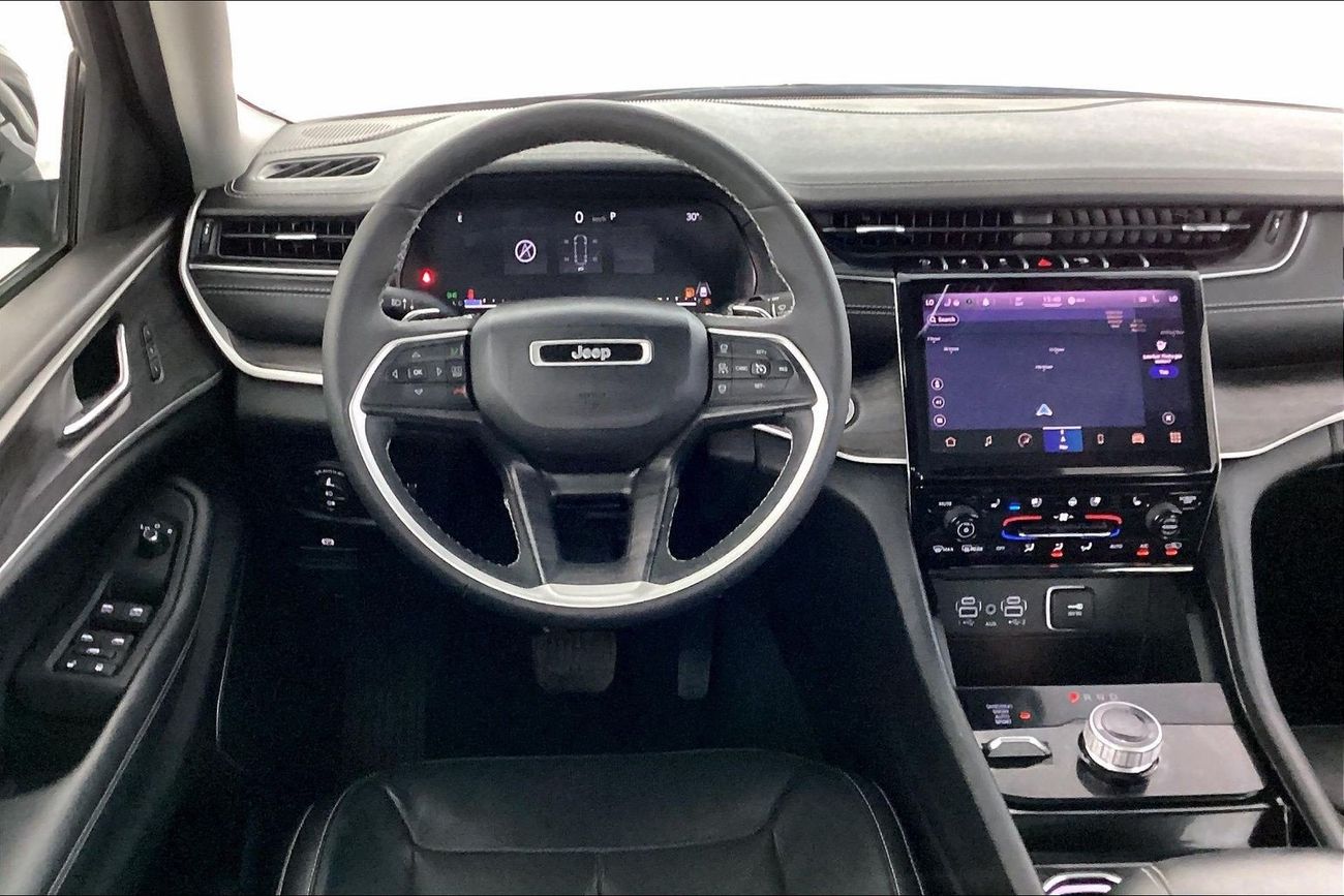 جيب شيروكي Limited | National Day Celebration | شامل الضمان | 0 ﺪﻔﻋﺓ ﺃﻮﻟﻯ