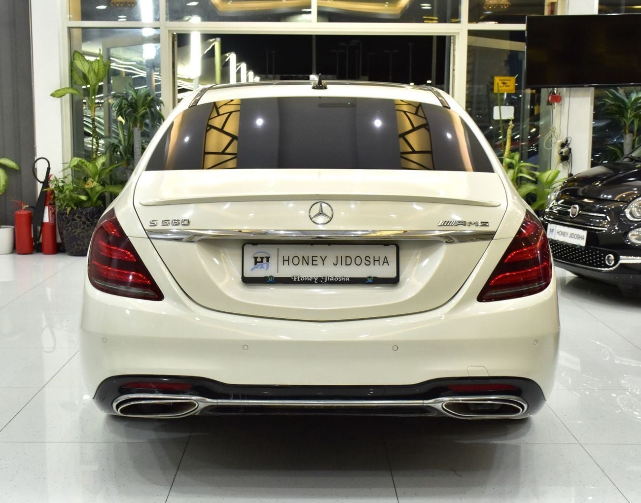 Mercedes Benz S550 EXCELLENT DEAL for our Mercedes Benz S550 ( 2016 Model ) in White Color American Specs