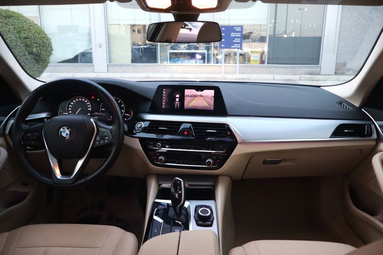 بي أم دبليو 520i Executive 1.6L