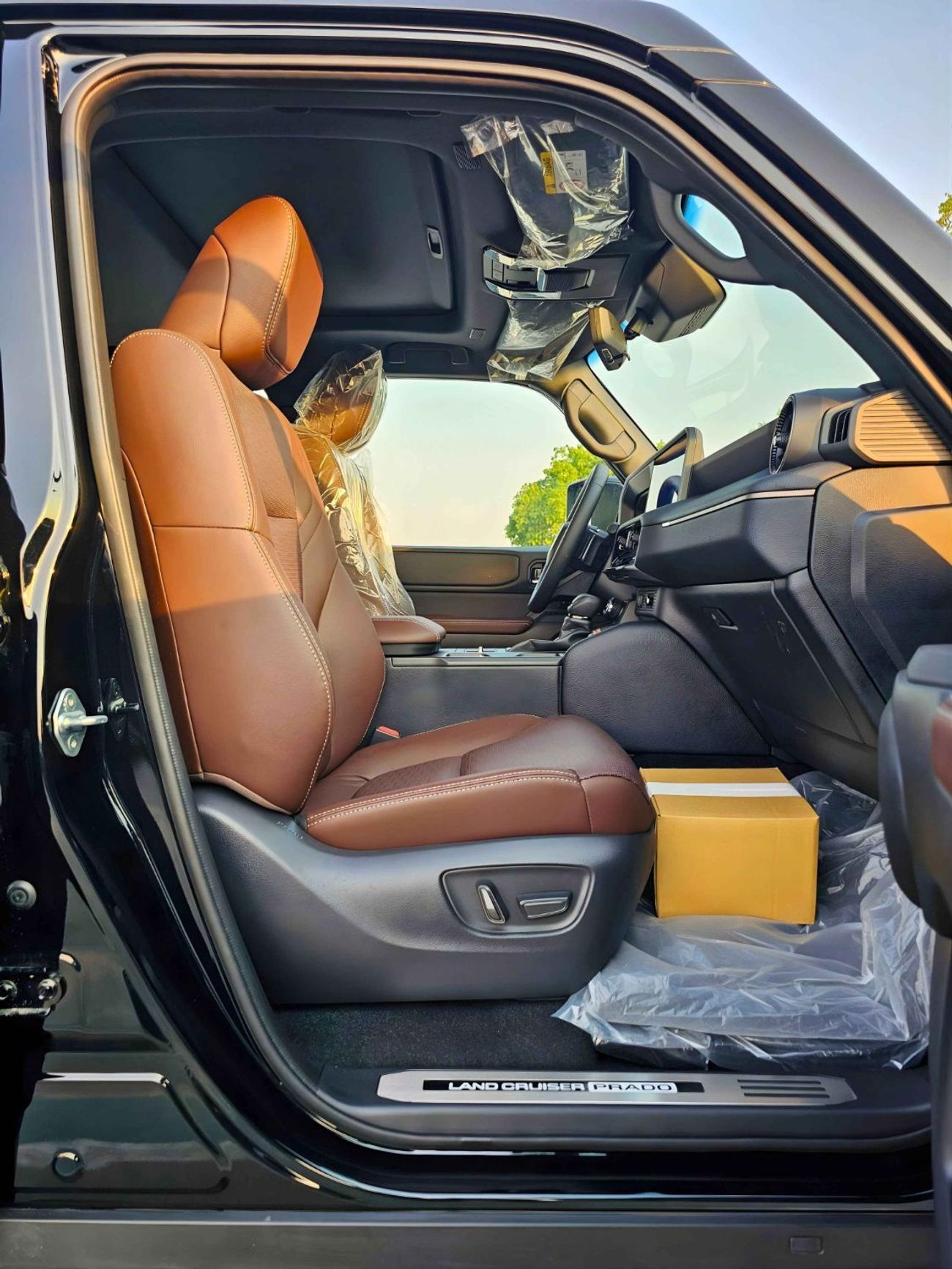 Toyota Prado ADVENTURE TURBO / 2.8L V4 DIESEL / RADAR / POWER SEATS / LEATHER SEATS (CODE # PADVH1)