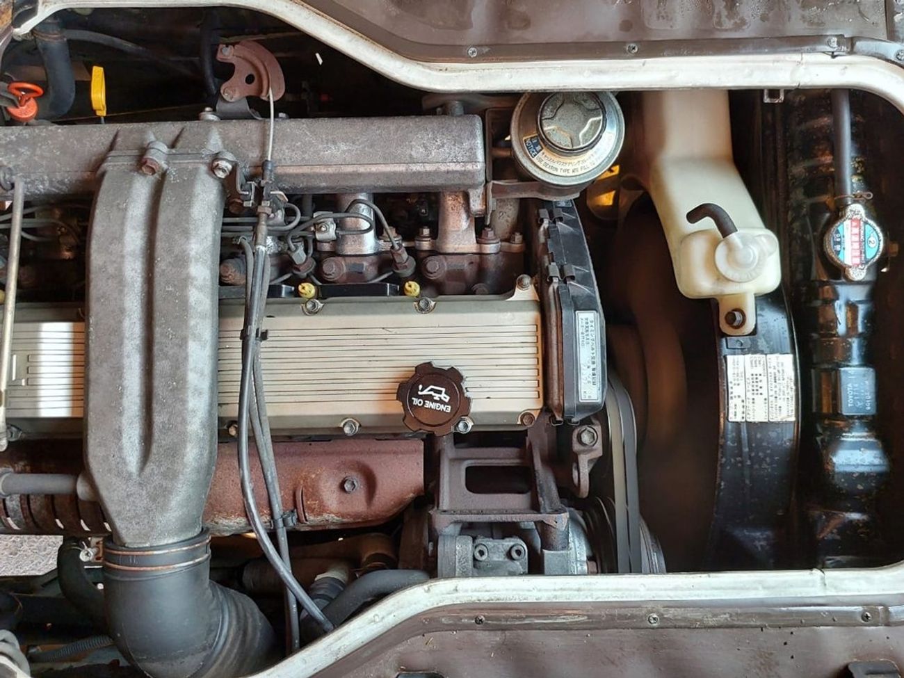 تويوتا كوستر TOYOTA COASTER BUS RHD 1992 MODEL 4.1 L DIESEL AUTOMATIC(PM04795)