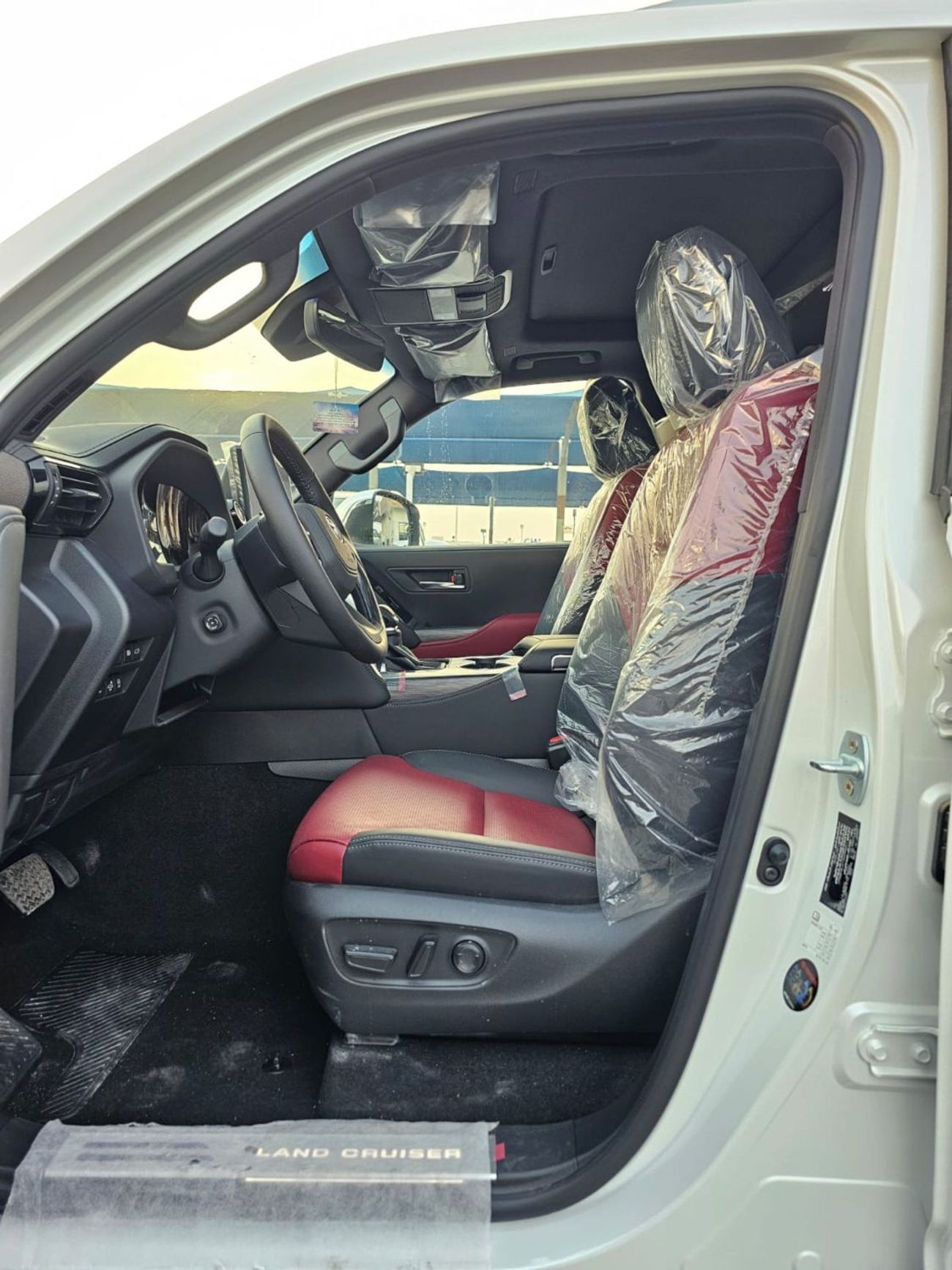 Toyota Land Cruiser VXR TOYOTA LANDCRUISER LC300 VXR TWIN TURBO AURO KIT FULL OPTION SA PETROL AT 3.5L V6 4WD CH# 28463 CODE