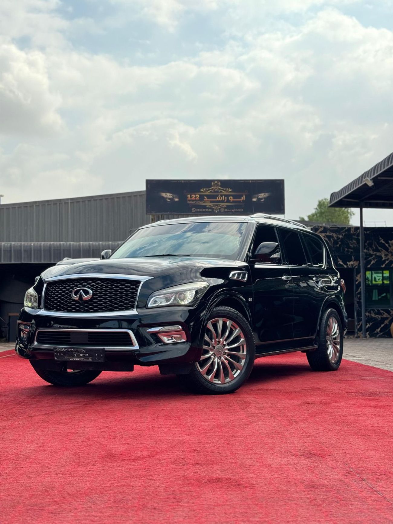 Infiniti QX80 Luxe 7st 5.6L