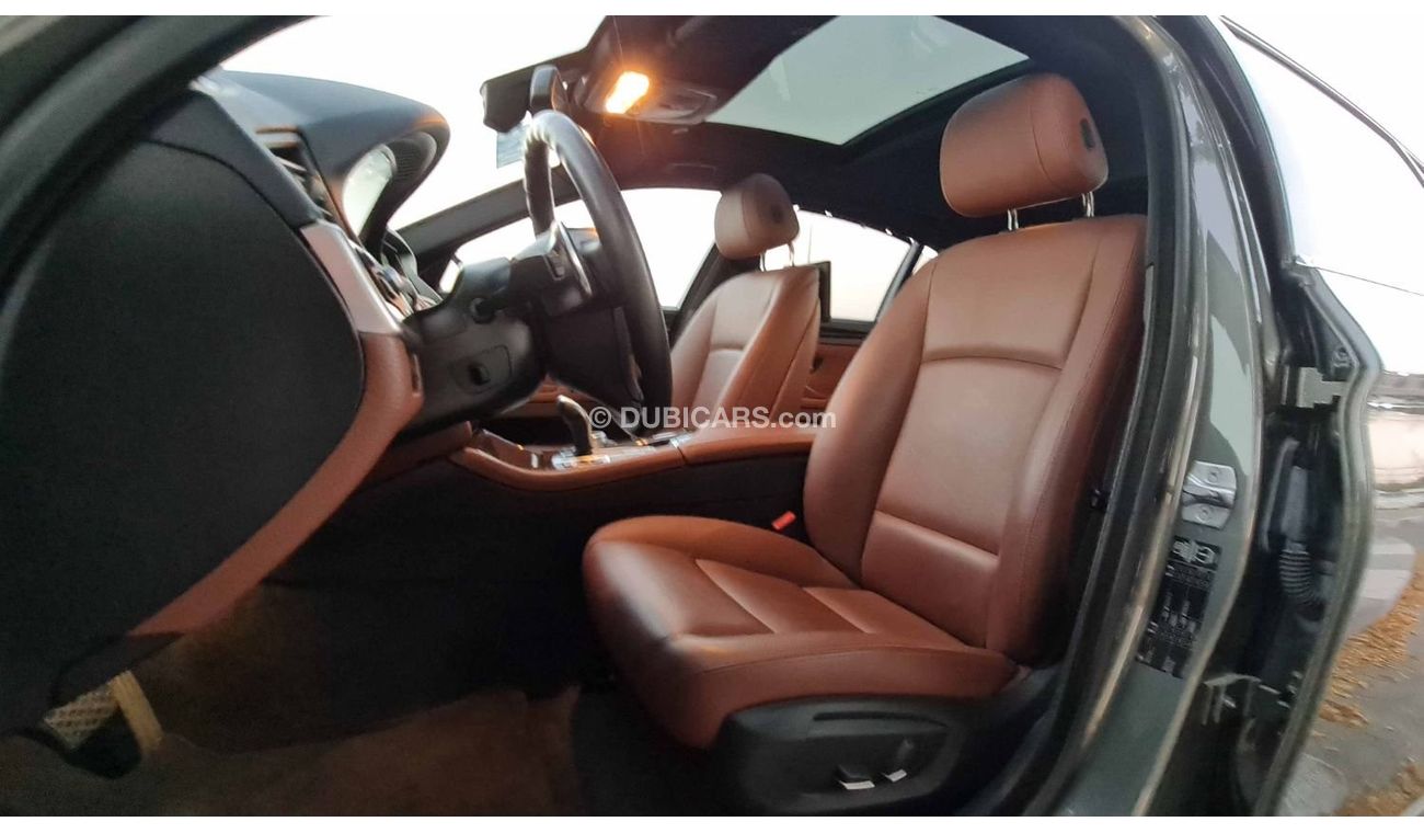 BMW 528i Luxury Line 2.0L Turbo 2015 Agency Warranty Full Service History GCC